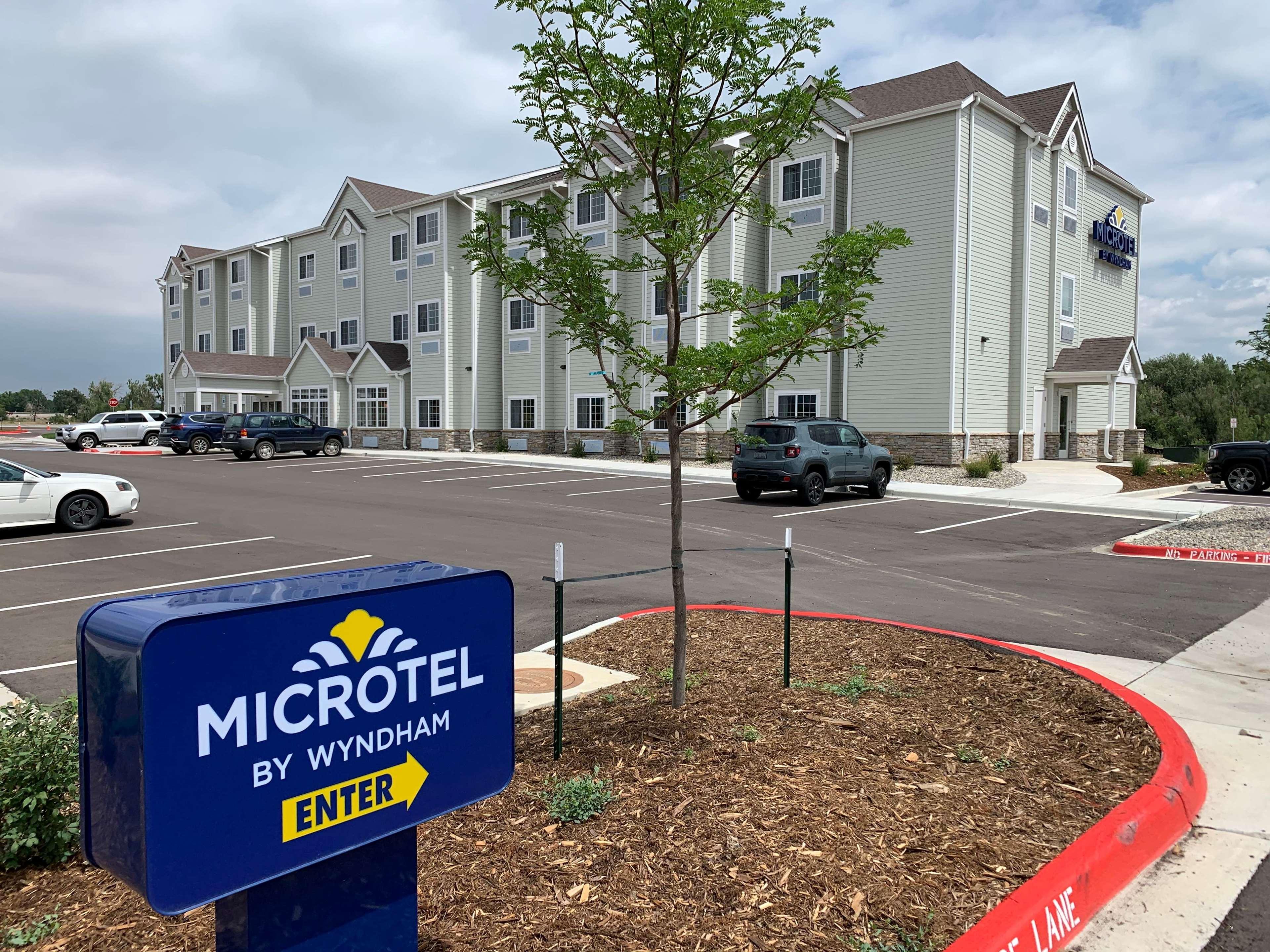 Microtel Inn & Suites By Wyndham Fountain Fort Carson Exterior foto